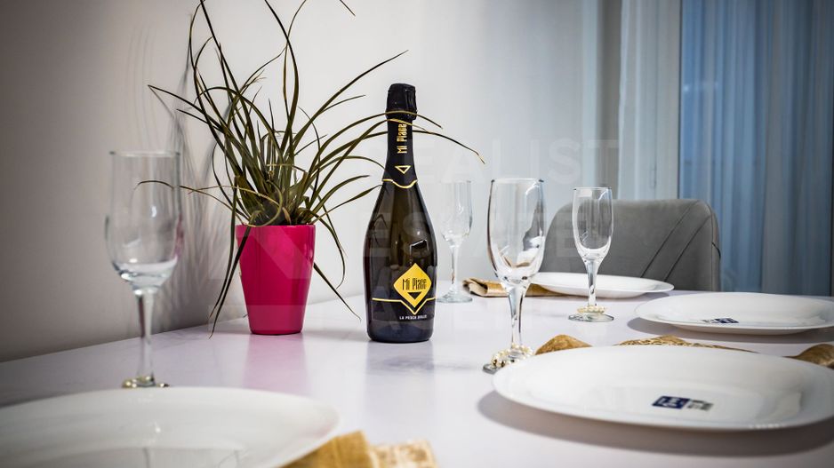 Vânzare , apartament, 3 camere, bd. Mircea cel Bătrân Ciocana - Poză 3