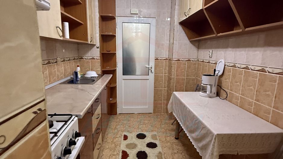 🏛️ De închiriat 2 camere, Micro 20, 350 euro/luna - Poză 4