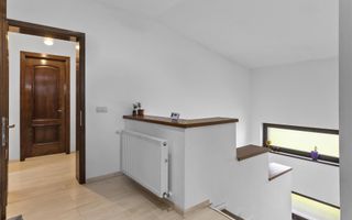 Comision 0% Vila superba in Sanpetru  5 camere si teren de 1644 mp - Poză 8