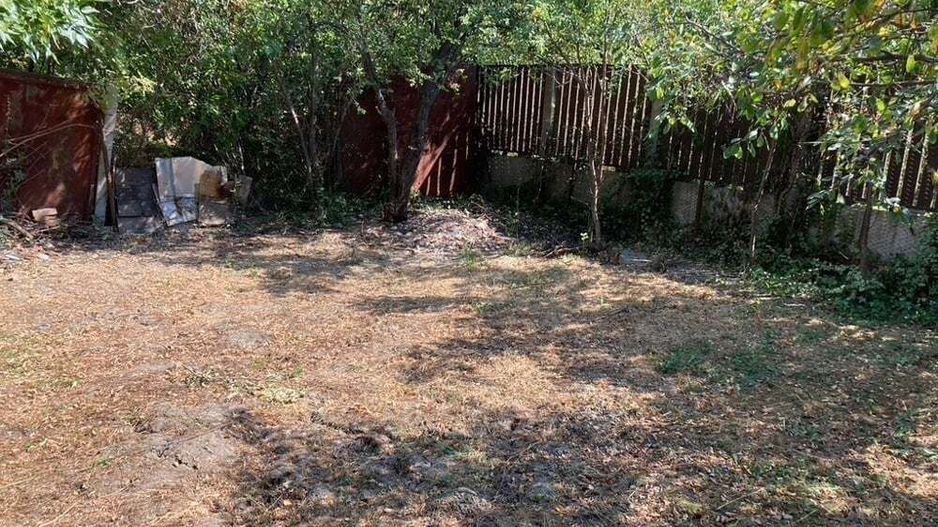 Casă veche pe teren de 540 mp, ideal pentru construcție, în Fratelia - Poză 5