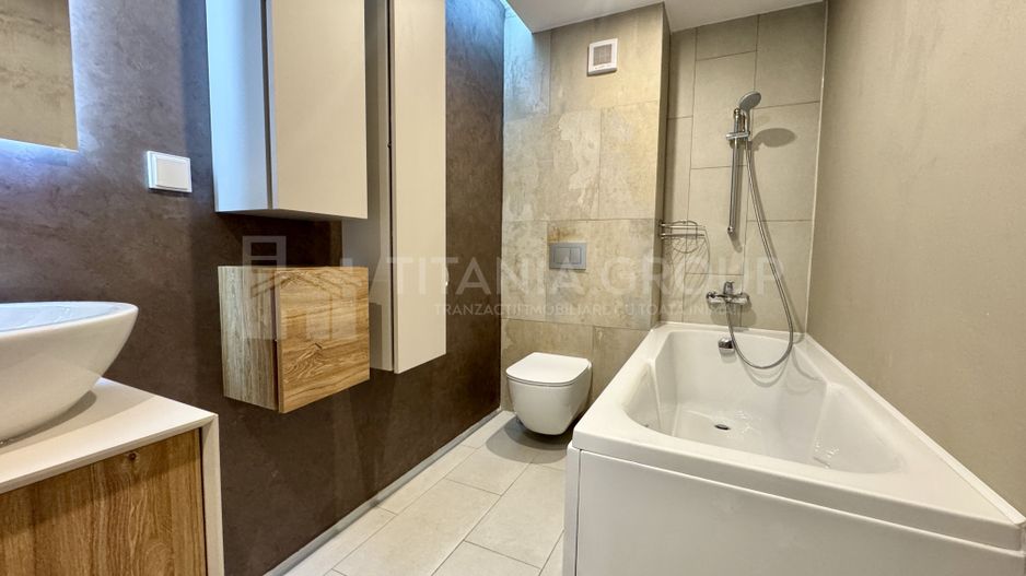 Apartament 3 camere, 2 băi, parcare și boxă – Ambiance Residence, Coresi - Poză 9