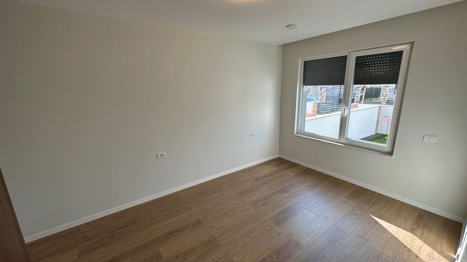 Duplex deosebit cu garaj și subsol - Poză 9