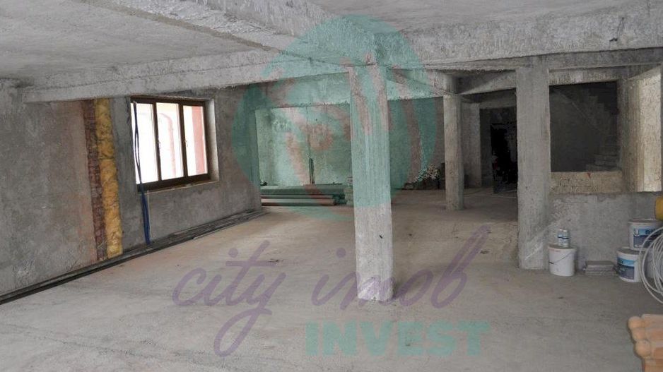 Vila spatioasa in zona exclusivista a orasului Piatra Neamt - Poză 6