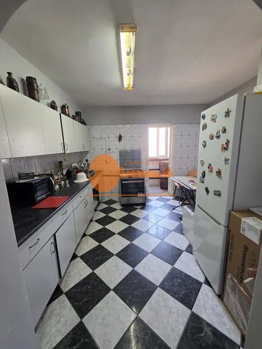 Apartament cu 4 camere in zona Rahova - Petre Ispirecu - Poză 4
