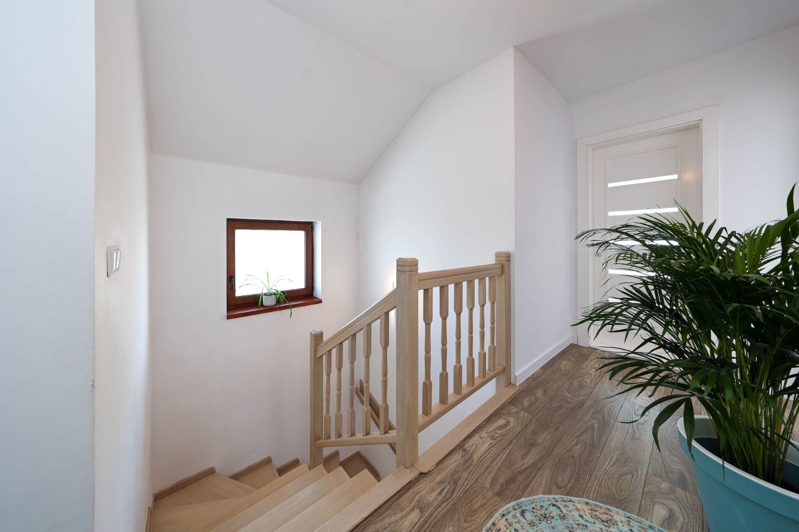 Casă Individuală Modernă de Vânzare | Sânpetru, Brașov - Poză 17