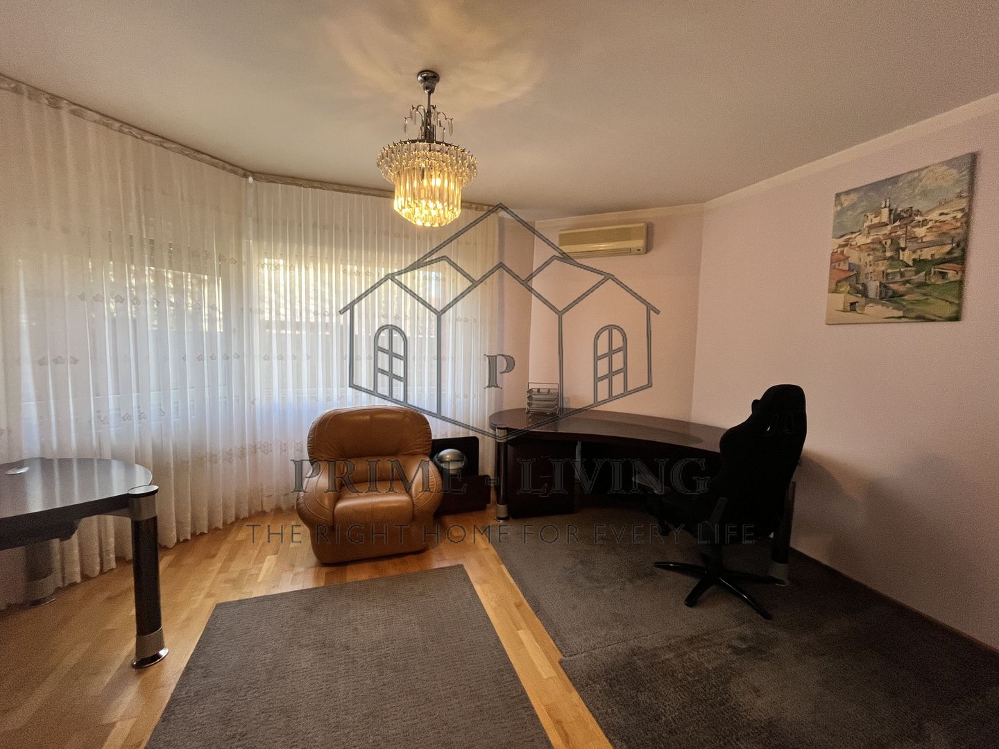 VILA CU 7 CAMERE IN COMPLEX REZIDENTIAL IN IANCU NICOLAE - Poză 10