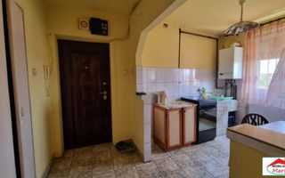 BRASADAS vinde ap 2 cam + balcon etaj 4/4 Solidaritatii. - Poză 9