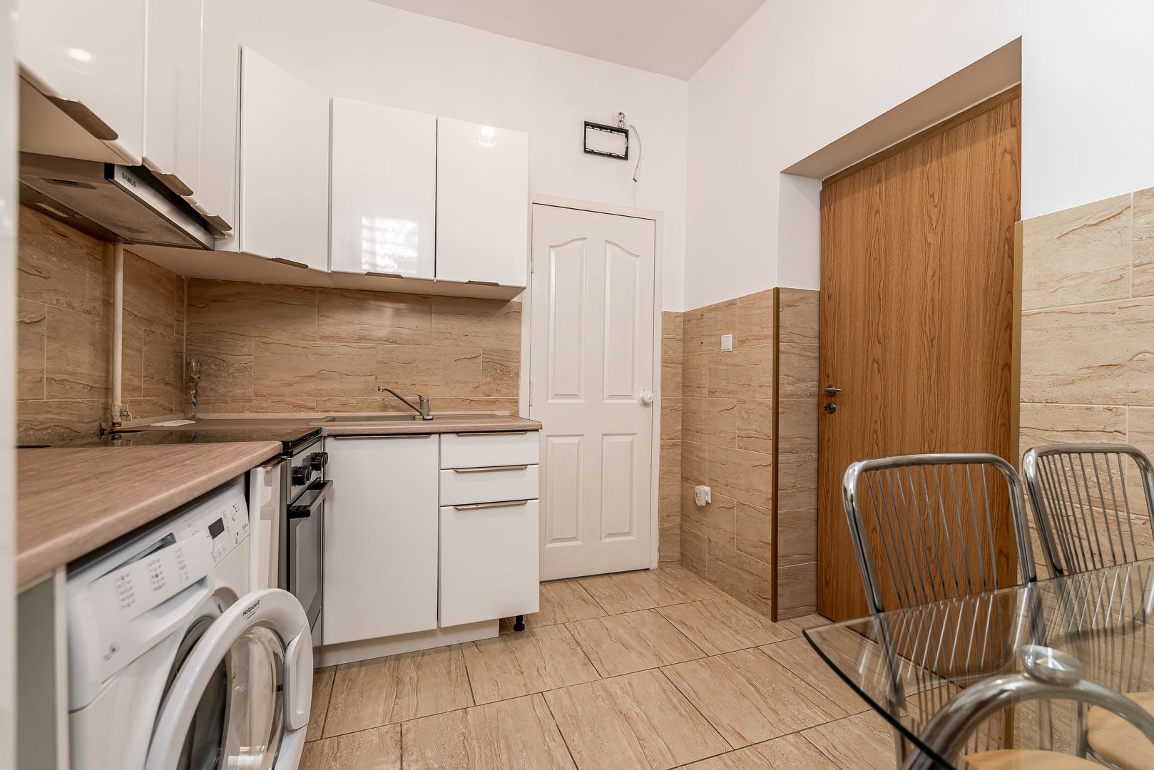 Apartament la cheie cu 2 camere la casa in Parneava Comision 0% - Poză 10