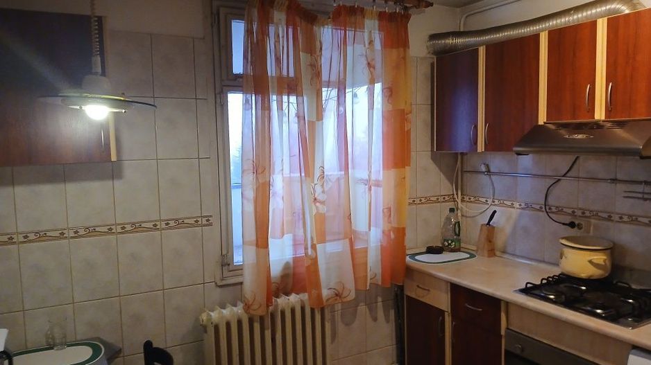 Apartament 2 camere de inchiriat, mobilat, parcare inclusa, Drumul Taberei - Poză 1