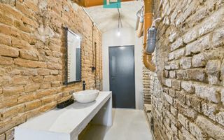 Eleganță subterană - pivniță exclusivistă Arad - Poză 34