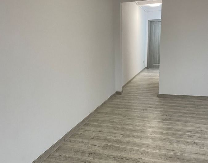 Apartament 3 camere-72mp/renovat/Berceni langa metrou - Poză 3