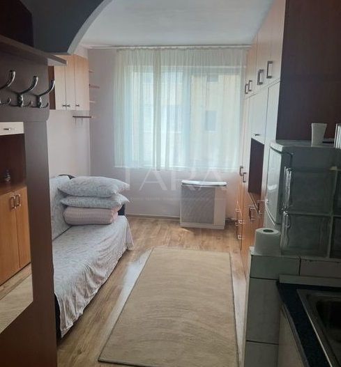 Garsoniera de închiriat - Scoala de Politie, Dambul Rotund - Poză 1