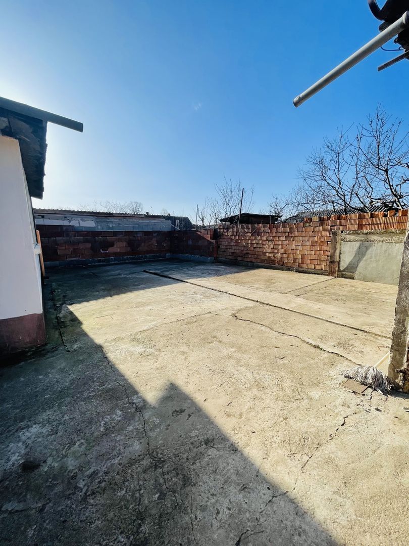 Casă individuală cu front stradal 25 ml – Zona Oncea - Poză 11