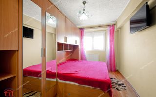 Apartament spatios, renovat, 4 camere, decomandat, etaj 4, Micro 39 - Poză 12