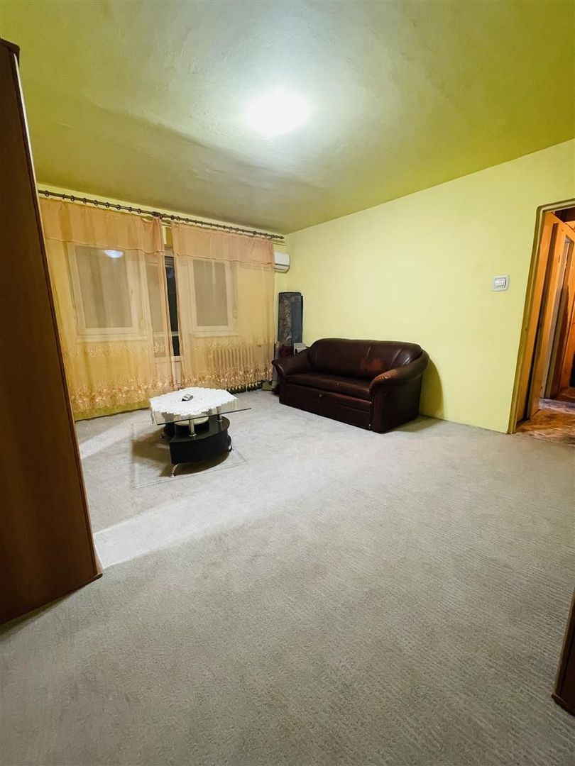 Apartament cu 2 camere semidecomandat Rogerius - Poză 3