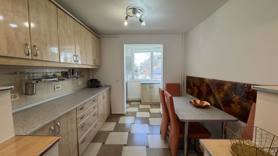 Apartament renovat 2025 | Vox & Iulius la 5 min | Complet utilat | Comision 0 - Poză 8
