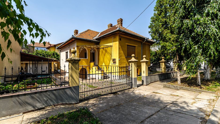 Oportunitate! Casă tip duplex de închiriat - Poză 1