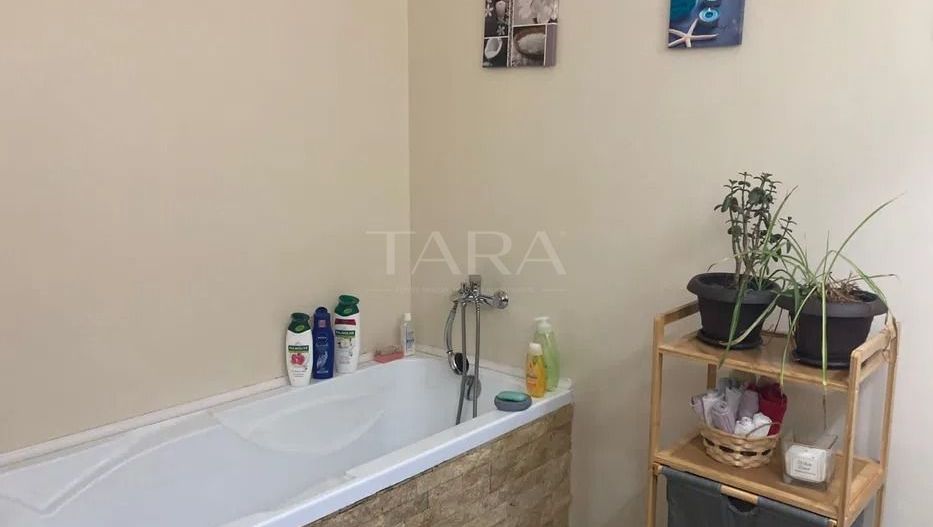 2 camere moderne, mobilate complet, cu parcare inclusă – gata de mutat - Poză 6