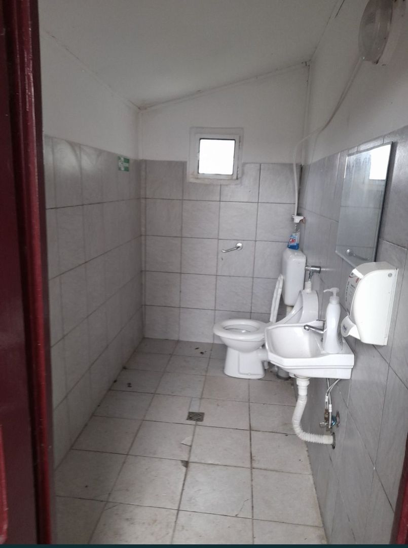 Vand casa cu grajd si teren in Satu Mare Com Craidorolot Jud Satu Mare 2 - Poză 4