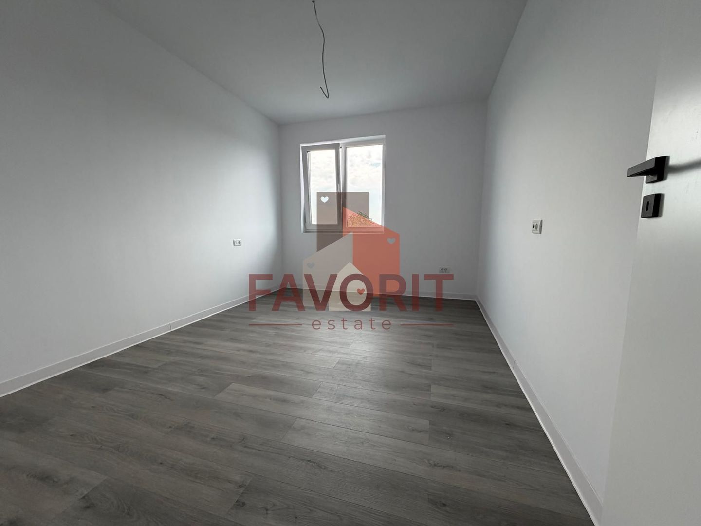 Duplex | 4 camere | Asfalt | Finisaje premium | Curte generoasa | - Poză 7