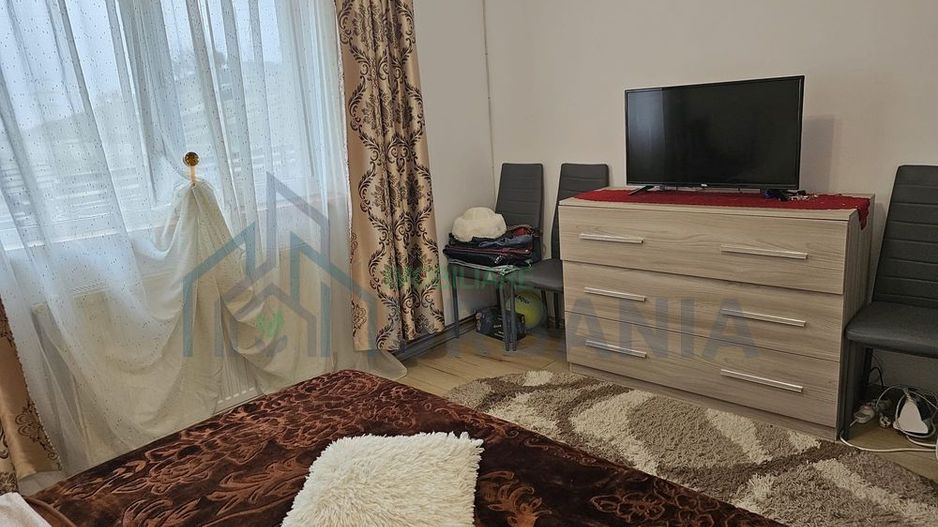 #, închiriez casă Uricani - Poză 5