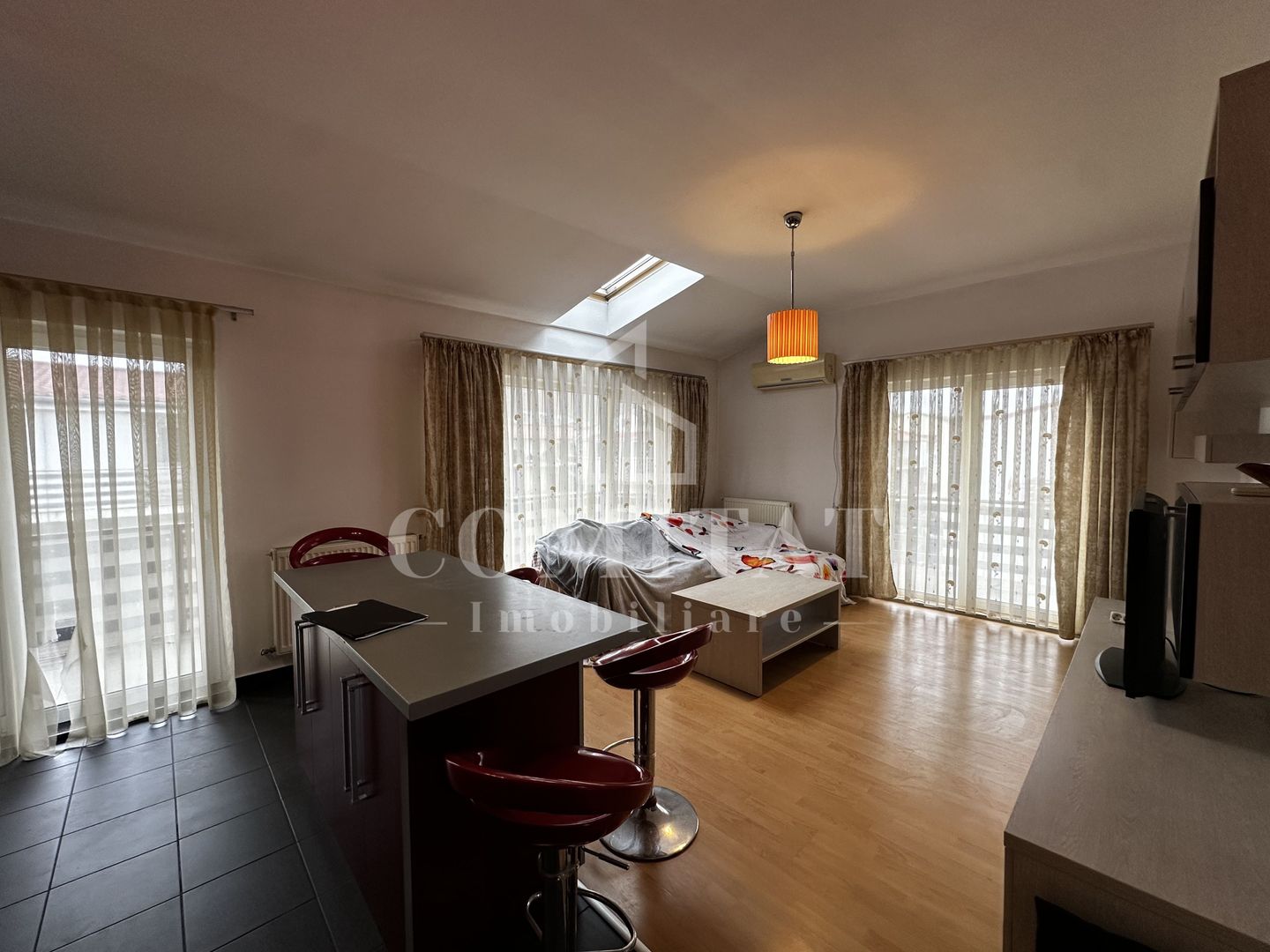 Apartament 2 camere | Parcare | Eroilor - Floresti - Poză 1