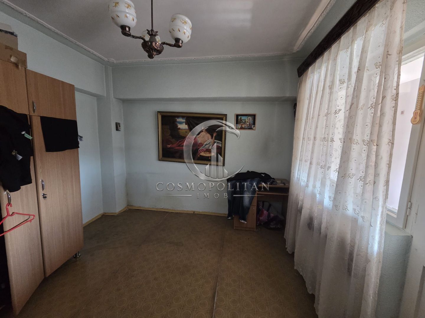 Apartament deosebit cu scara interioara si 4 camere ~ pozitie centrala - Poză 4