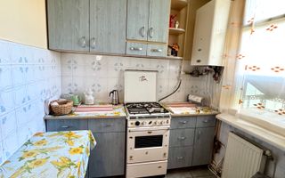 Apartament luminos, bine întreținut cu 3 camere, Carpați 1 - Poză 8