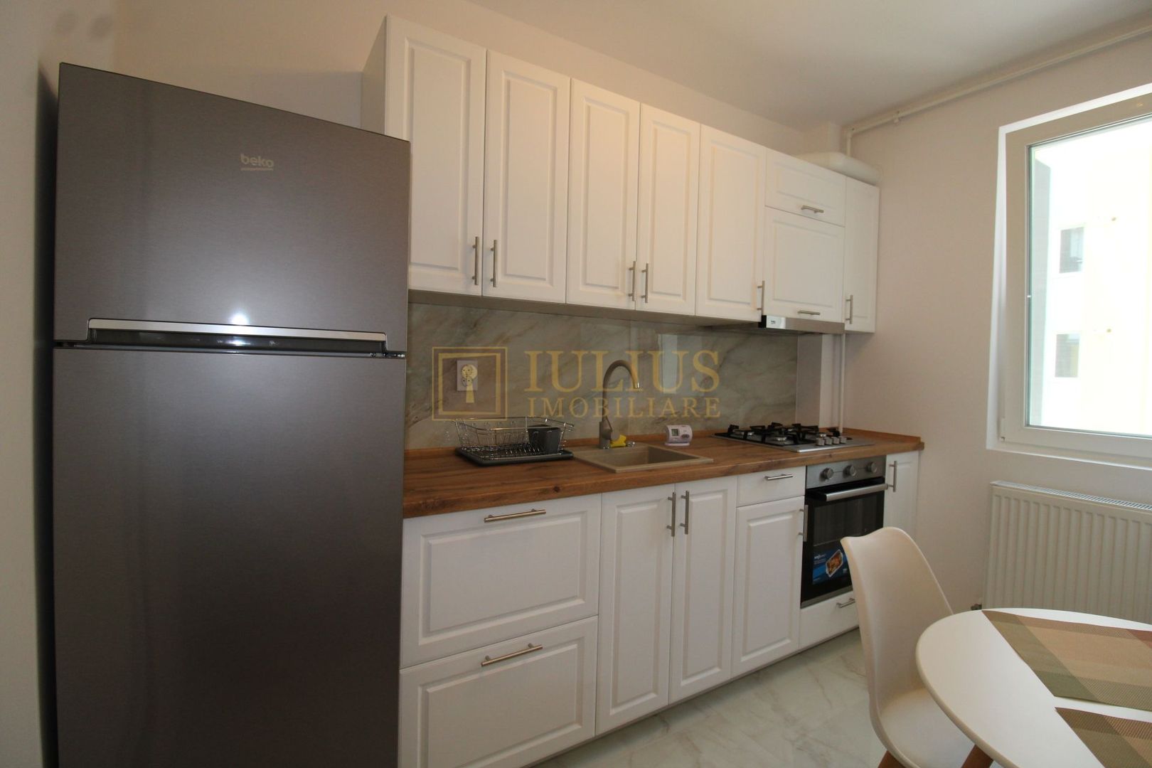 2 camere, bloc nou, loc de parcare, prima închiriere - Giroc - Poză 9