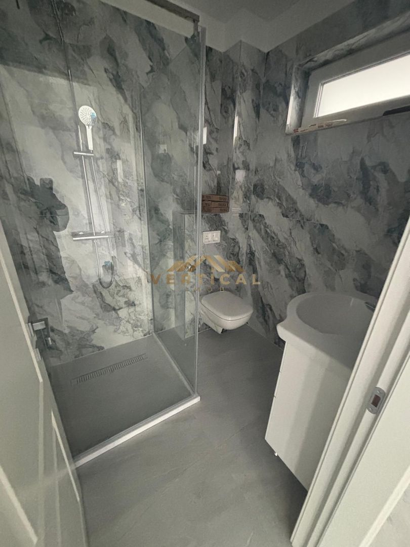 Locuință P+E modernă, 3 băi, teren generos de 323 mp - Poză 11