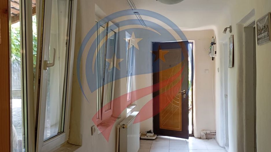 REDUCERE PRET - CASA RENOVABILA + 600 MP TEREN - BARIERA VALCII - Poză 5