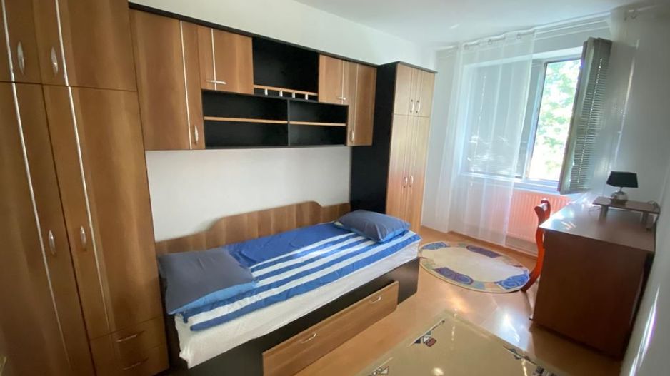 3 camere langa  Medicina -CENTRALA PROPRIE - Poză 4