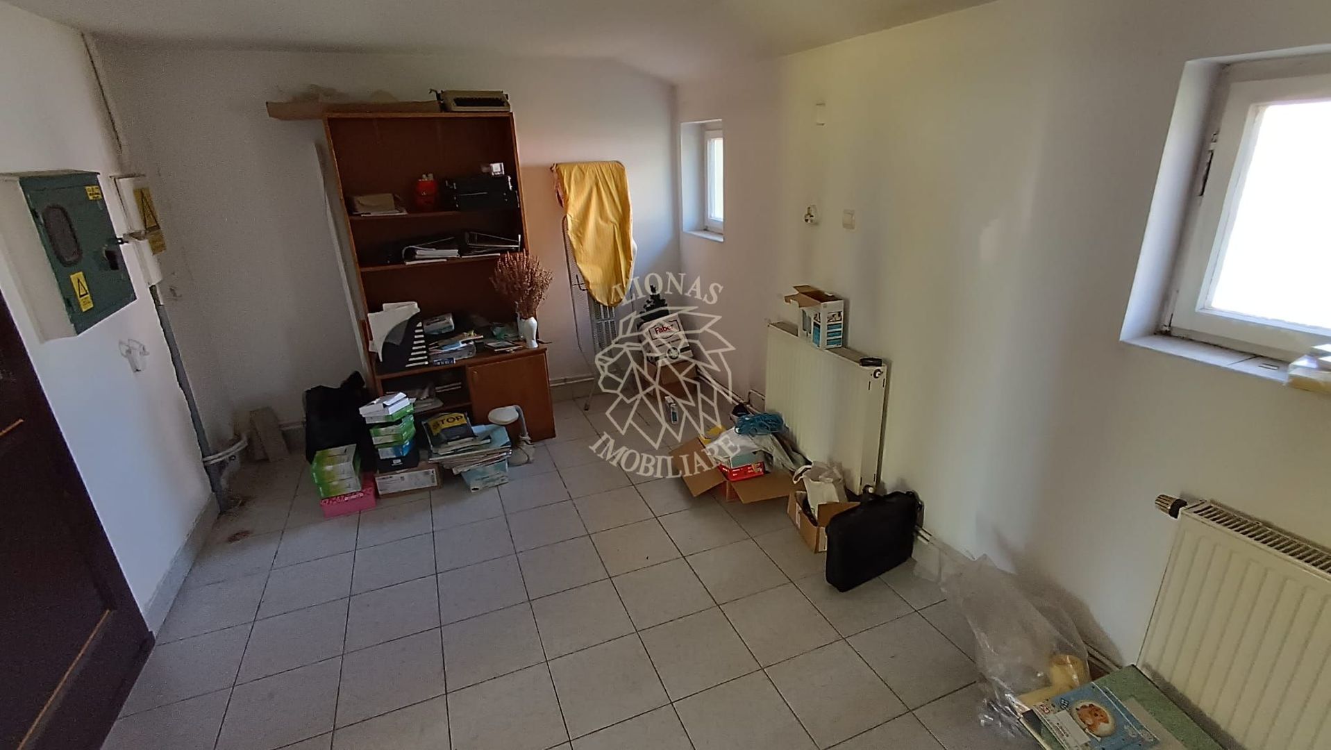 Spatiu comercial 140 mp-teren 1600 mp-ideal cabinet/magazin-Cetatii - Poză 5