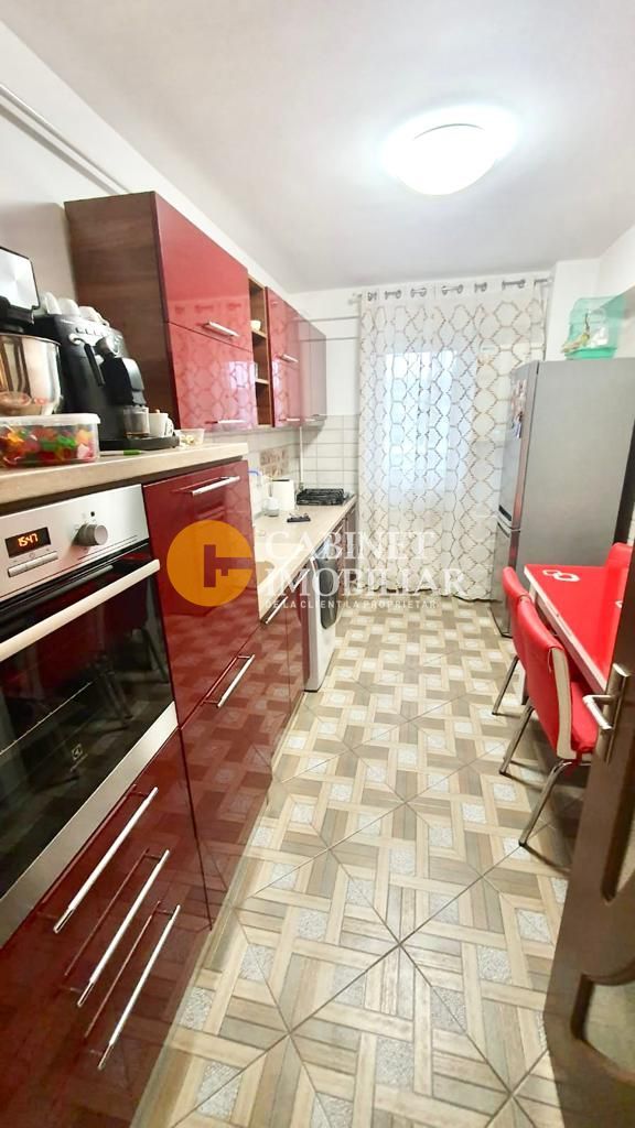 ETAJ INTERMEDIAR - 3 CAMERE - 2 BAI - 2 LOCURI DE PARCARE - POPAS PACURARI - Poză 5