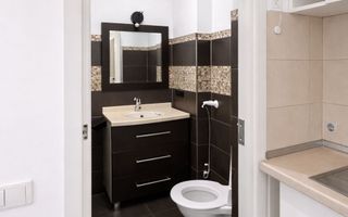 Piata Victoriei, 2 camere, centrala proprie. - Poză 5