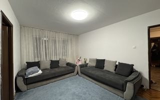 Apartament 3 camere Circumvalatiunii langa Gen 18, etaj 3 - Poză 2
