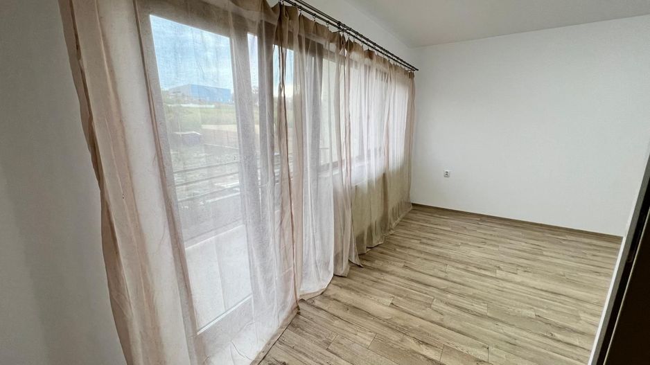 Casa cu 7 camere | 3 balcoane | Garaj | 220 mp + 80 mp curte | Cartier Panorama - Poză 18