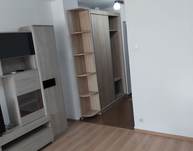 De închiriat garsonieră spațioasă,mobilată modern, lângă metrou Ștefan cel Mare - Poză 4