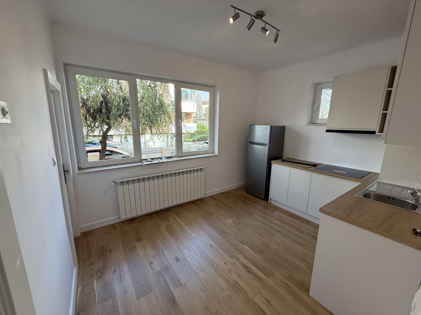 Apartament 2 camere - Zambaccian - Pretabil birou - Parter vila - Poză 6