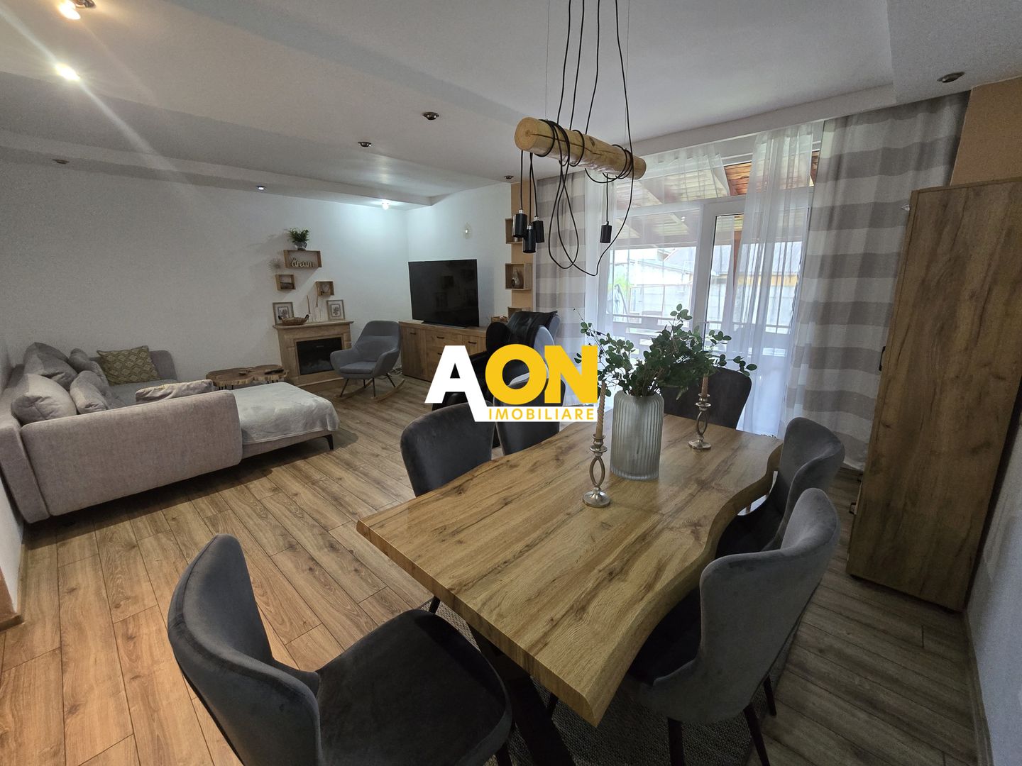 1/2 Duplex Zona Centru, 7 Camere, 310mp Teren - Poză 19