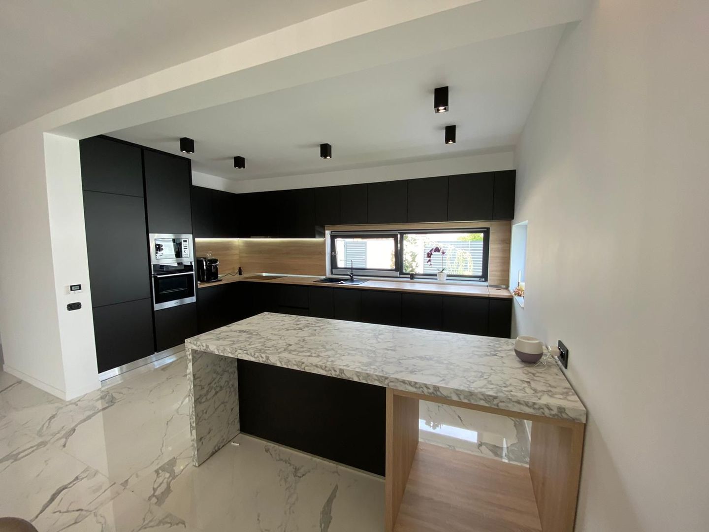 Premium! Vila de lux mobilata si uitlata . - Poză 5