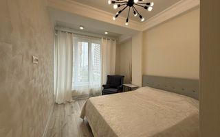 Apartament cu 2 dormitoare si living chiar in centrul Chișinăului - Poză 9