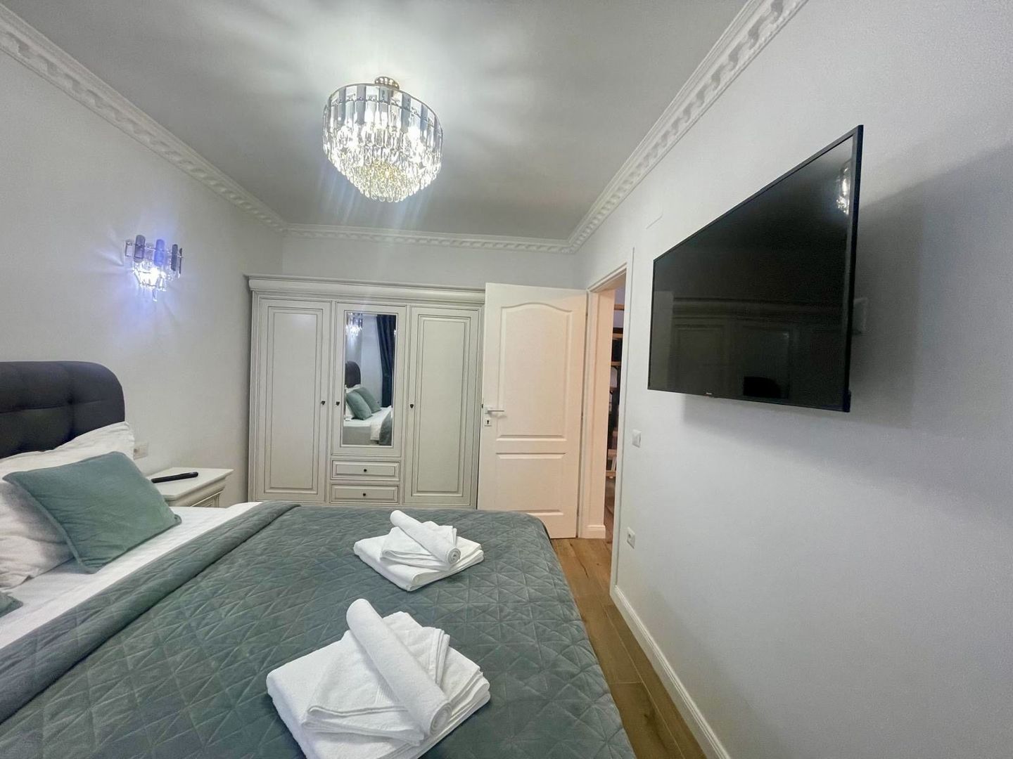 Casa moderna de inchiriat | Burdujeni | Pret pe zi - Poză 6