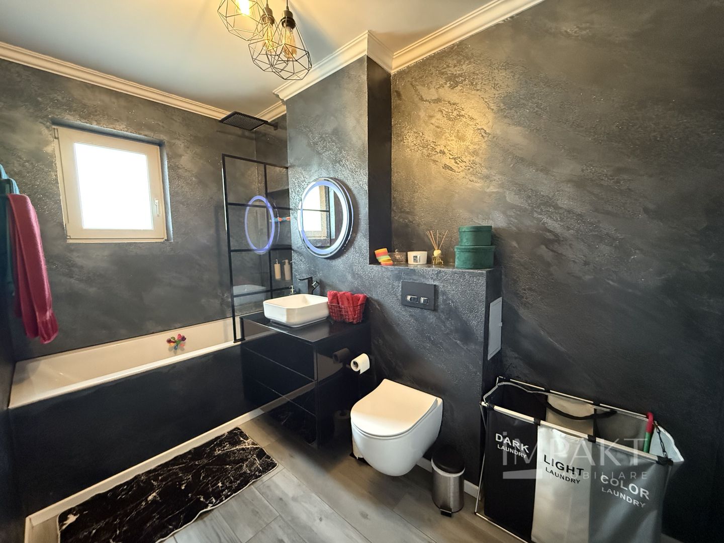 Apartament spatios cu 3 camere in Floresti (Sub Cetate) - Poză 7