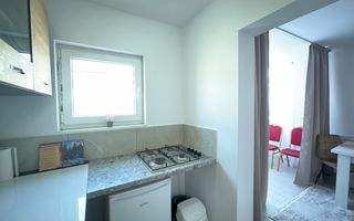 Garsonieră de Închiriat | Renovată Complet | Etaj 3 | Radauti - Poză 5