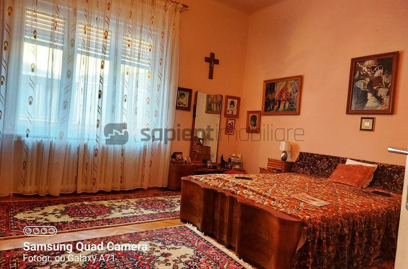 Casa cu 4 camere in zona Armatei Romane - Poză 14