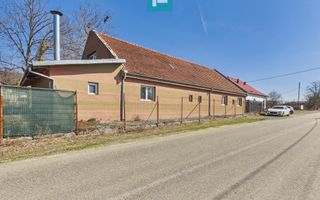 Casă cu 8 camere pentru investiții în Maciova CS - Poză 1