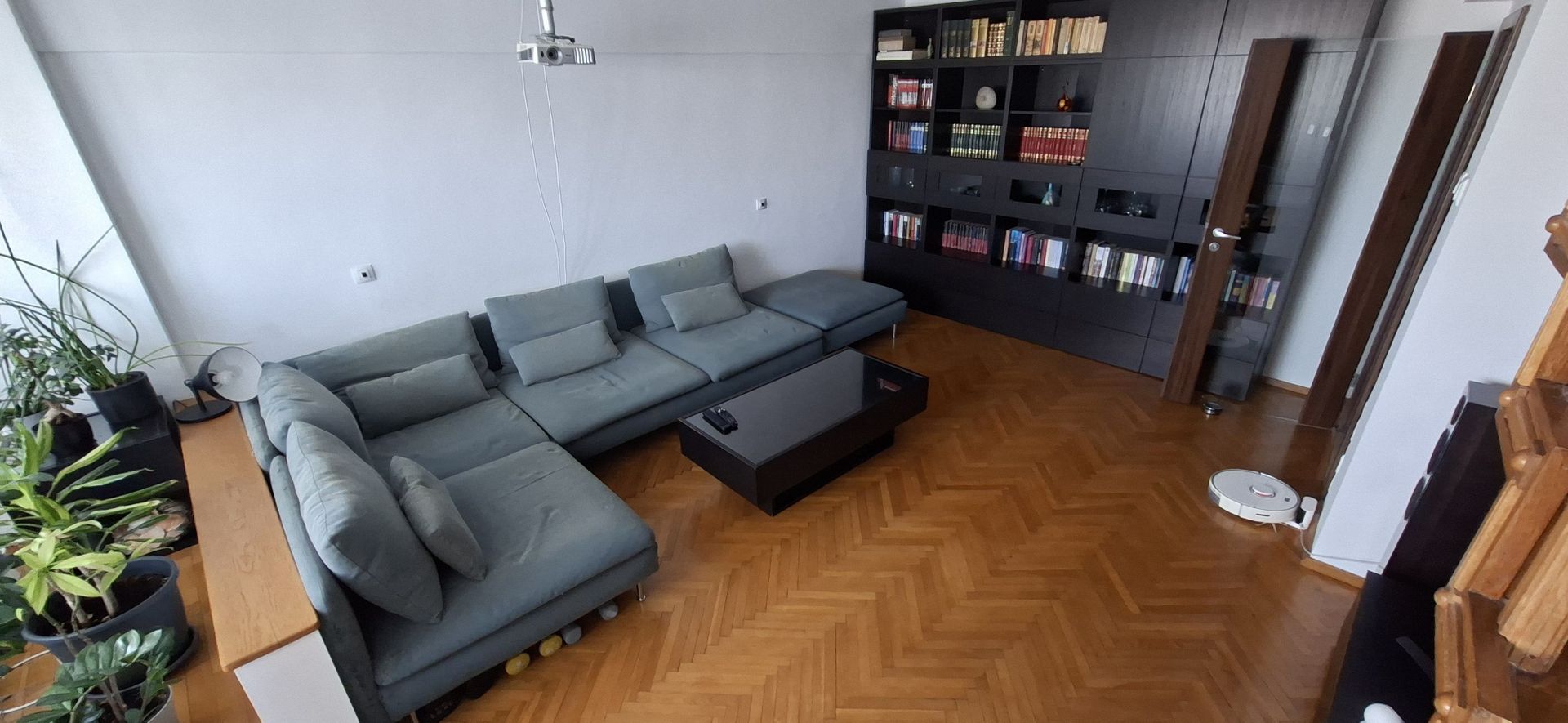 Apartament cu 4 camere si scara interioara - zona Judeatan - Poză 2