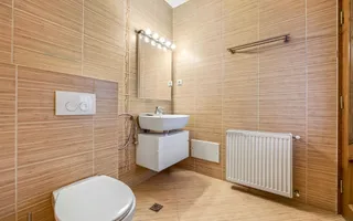 Casa pe 3 niveluri | Terasa cu priveliste | 3 parcari | Pozitie centrala - Poză 27