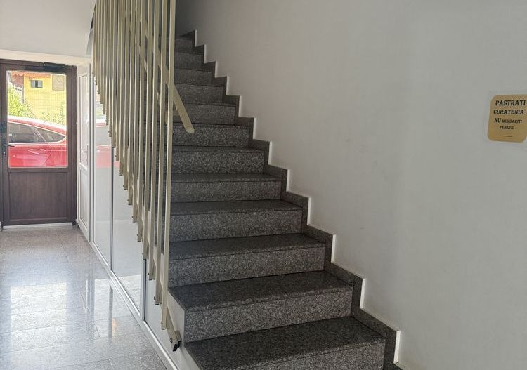 Apartament 2 camere zona KM 5 - Bloc Nou. - Ocazie - Poză 3